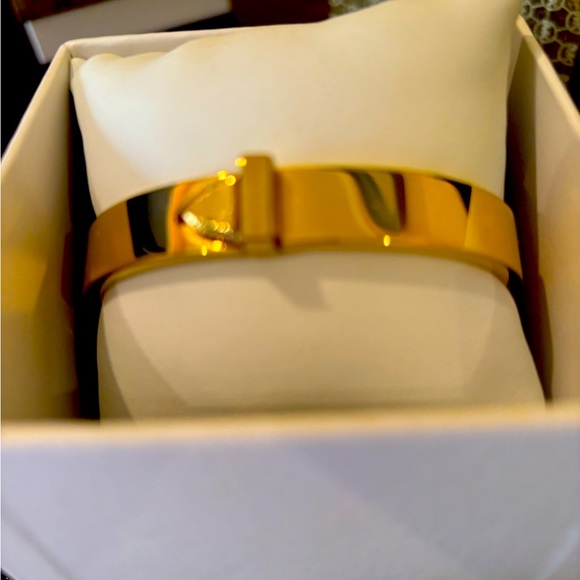 Michael Kors Knife Edge Bracelet in Pave Crystals at Closure Side - Picture 4 of 6